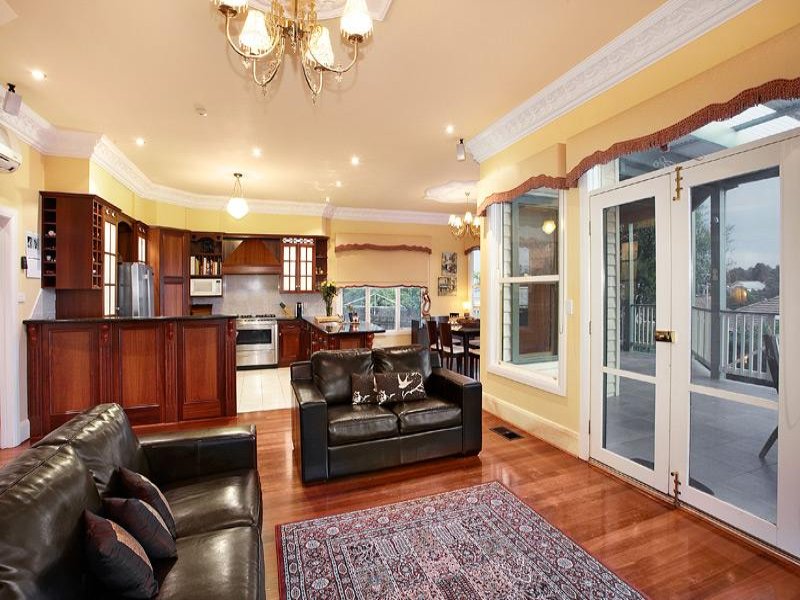 2. 59 Kendall Street West Preston - Living room