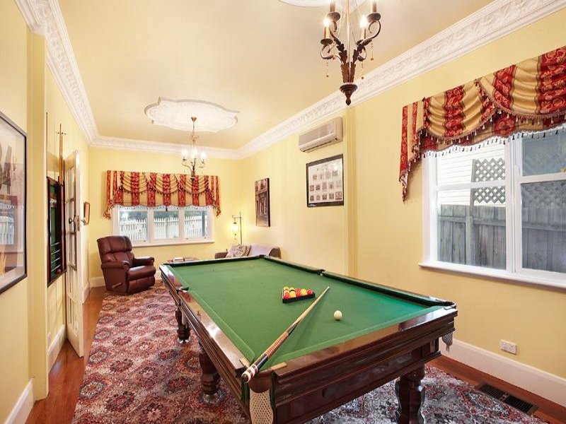 3. 59 Kendall Street West Preston - Pool Lounge