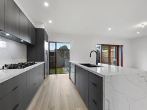 3. 91 St James Rd Rosanna VIC 3084 - Kitchen