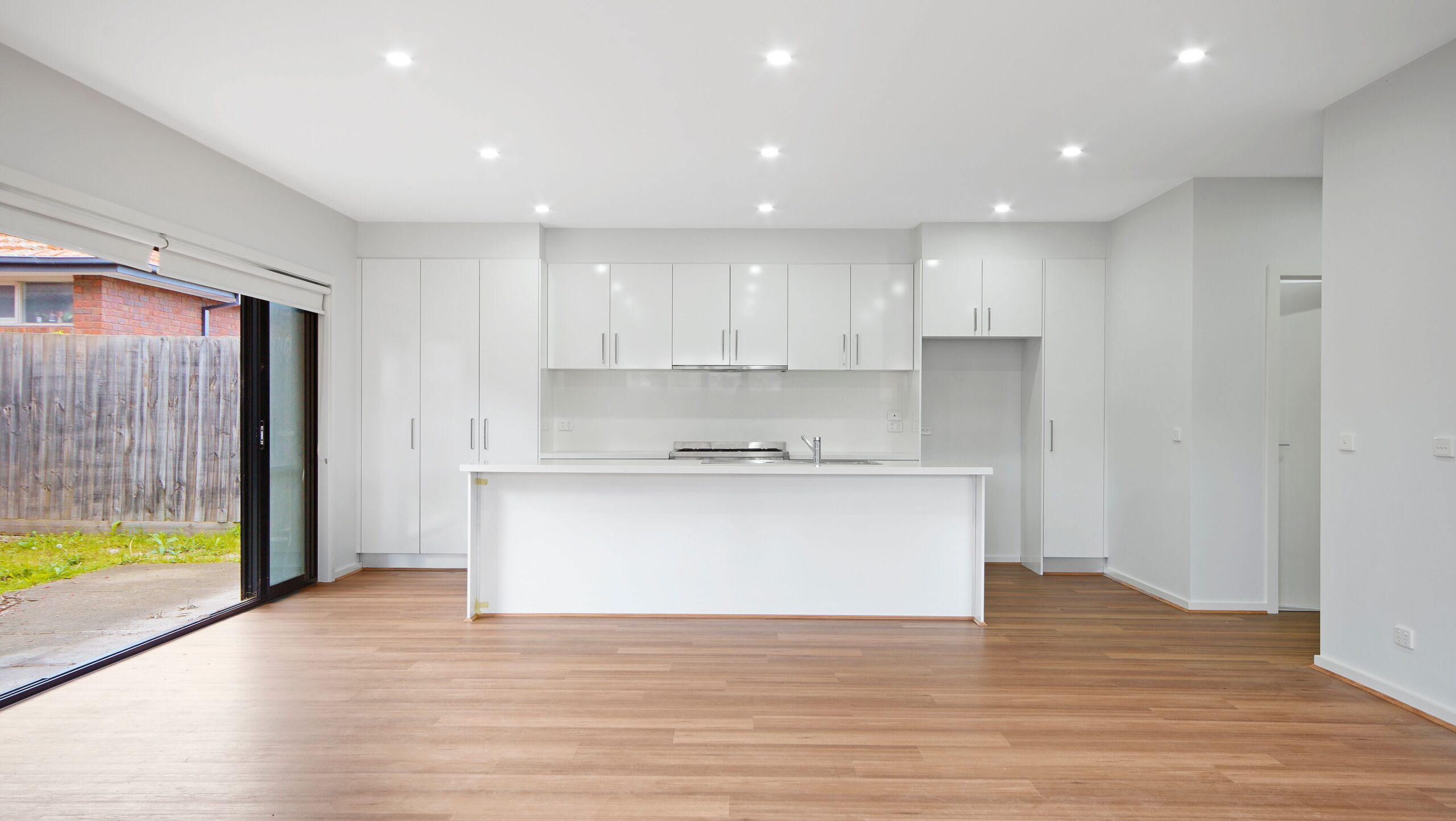 4. 71 Livingstone Street Ivanhoe - Kitchen