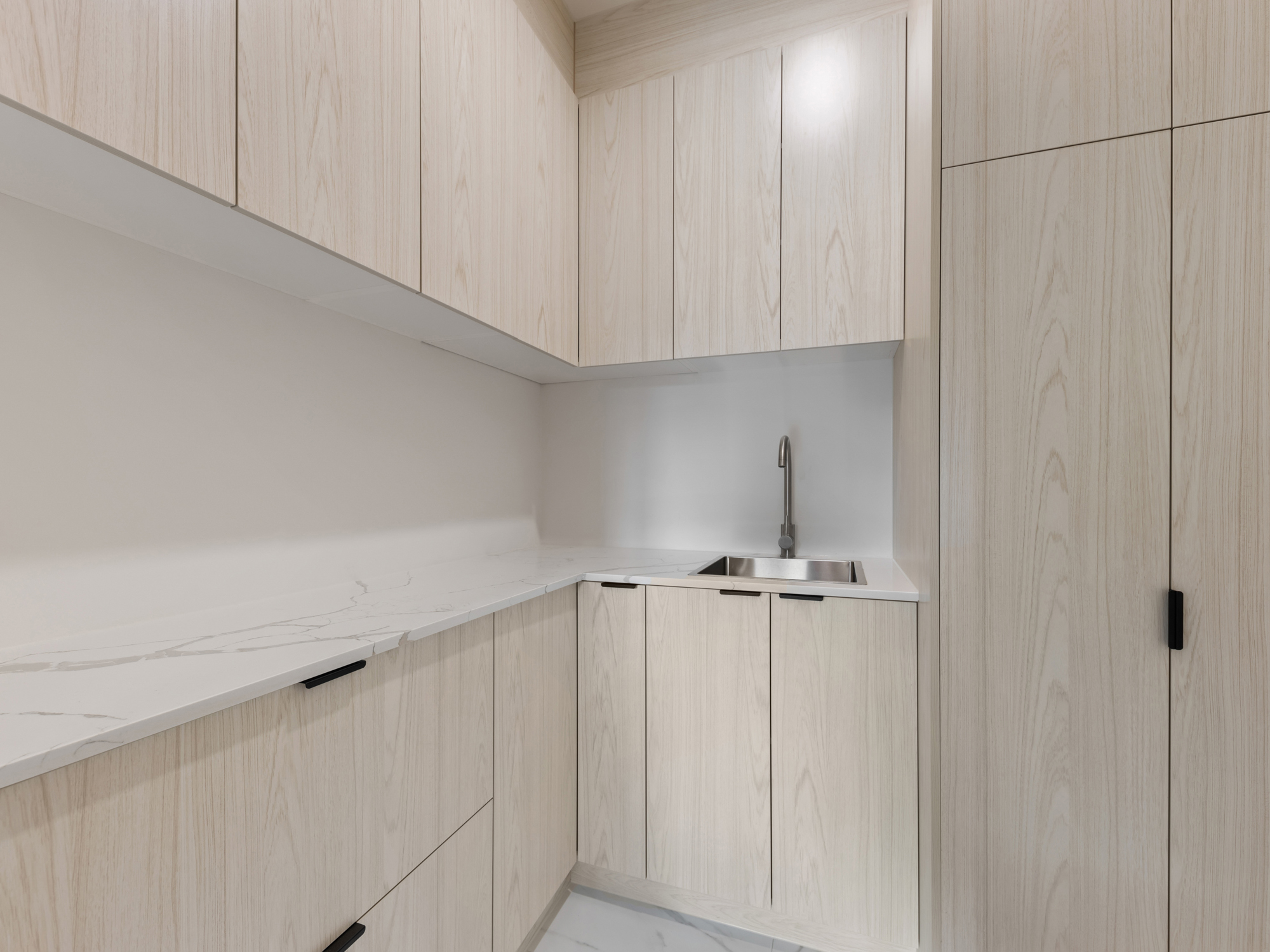 5. 91 St James Rd Rosanna VIC 3084 - Laundry