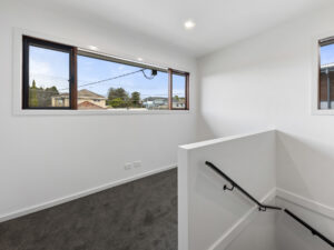 6. 91 St James Rd Rosanna VIC3084 - Stairs